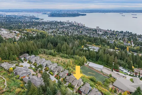 2546 Marr Creek Court, West Vancouver For Sale - image 2