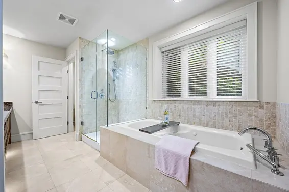 2546 Marr Creek Court, West Vancouver For Sale - image 24
