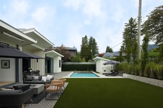 2902 Crescentview Drive, North Vancouver For Sale - image 2