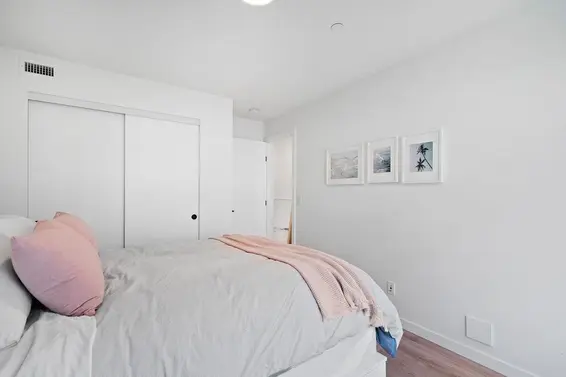 16 533 East 3rd Street, North Vancouver For Sale - image 24