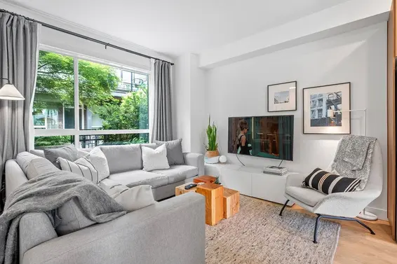 16 533 East 3rd Street, North Vancouver For Sale - image 5