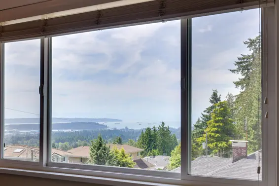 3821 Lonsdale Avenue, North Vancouver For Sale - image 19