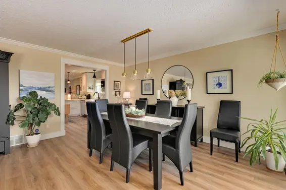 3821 Lonsdale Avenue, North Vancouver For Sale - image 8