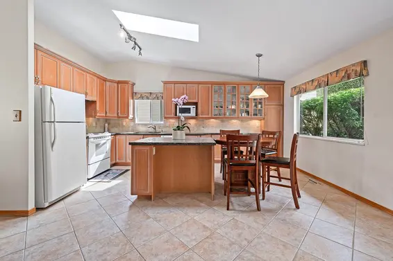 4130 Russell Court, North Vancouver For Sale - image 10