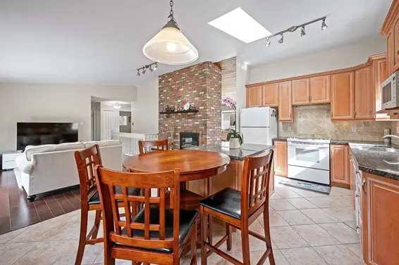 4130 Russell Court, North Vancouver For Sale - image 12