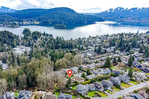 4130 Russell Court, North Vancouver For Sale - image 2