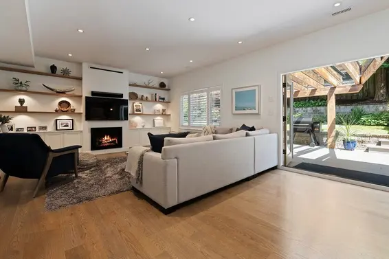934 Forest Hills Drive, North Vancouver For Sale - image 18