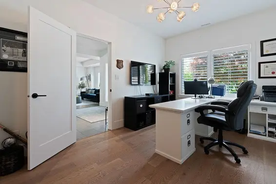 934 Forest Hills Drive, North Vancouver For Sale - image 22