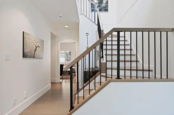 934 Forest Hills Drive, North Vancouver For Sale - image 24