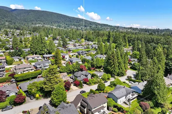 934 Forest Hills Drive, North Vancouver For Sale - image 38