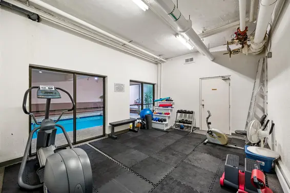 L1 555 13th Street, West Vancouver For Sale - image 30