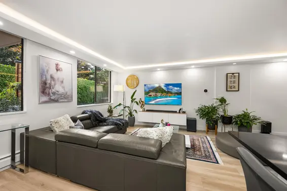L1 555 13th Street, West Vancouver For Sale - image 4