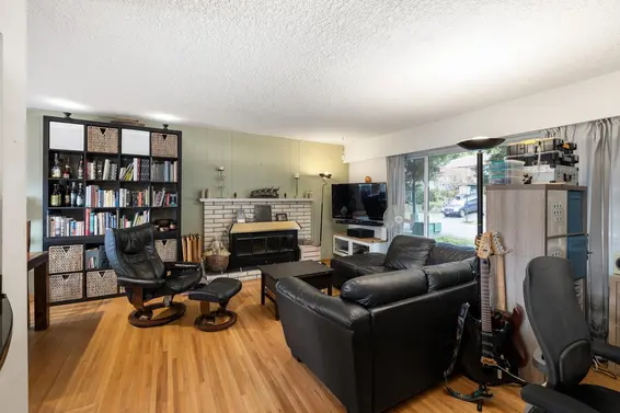 2041 Tompkins Crescent, North Vancouver For Sale - image 12