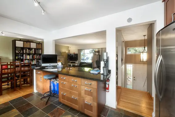 2041 Tompkins Crescent, North Vancouver For Sale - image 24