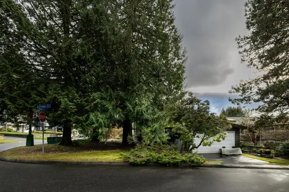 2041 Tompkins Crescent, North Vancouver For Sale - image 5