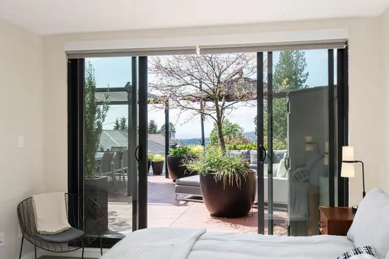 3895 Lonsdale Avenue, North Vancouver For Sale - image 21