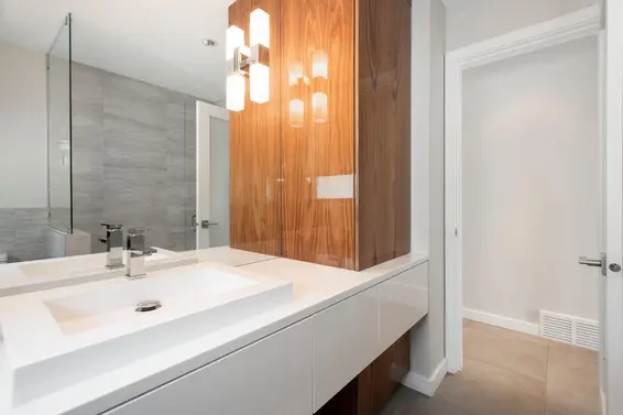 3895 Lonsdale Avenue, North Vancouver For Sale - image 31