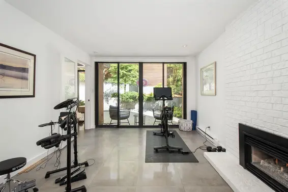 3895 Lonsdale Avenue, North Vancouver For Sale - image 32