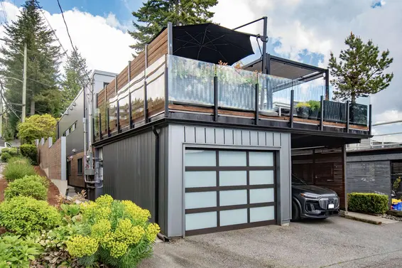 3895 Lonsdale Avenue, North Vancouver For Sale - image 39