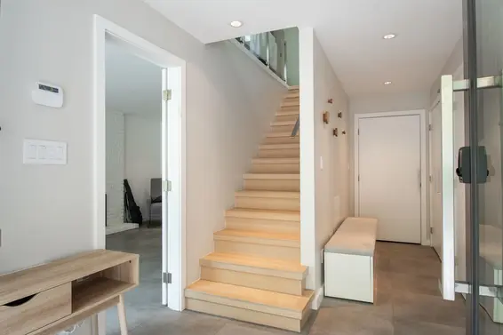 3895 Lonsdale Avenue, North Vancouver For Sale - image 7