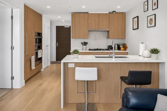 902 1210 East 27th Street, North Vancouver For Sale - image 4