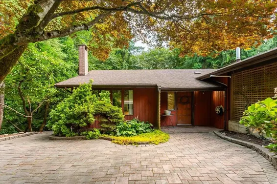277 East Braemar Road, North Vancouver