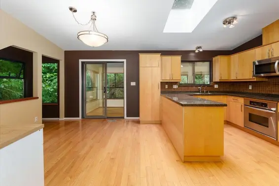277 East Braemar Road, North Vancouver For Sale - image 3