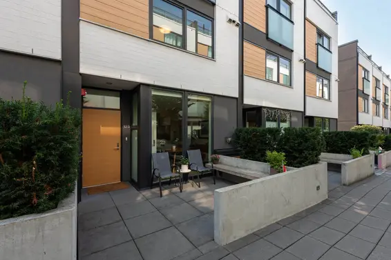 123 649 East 3rd Street, North Vancouver For Sale - image 31