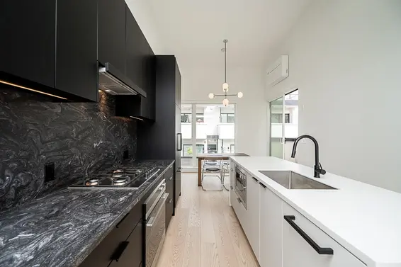 210 650 East 2nd Street, North Vancouver For Sale - image 11