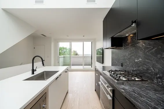 210 650 East 2nd Street, North Vancouver For Sale - image 12