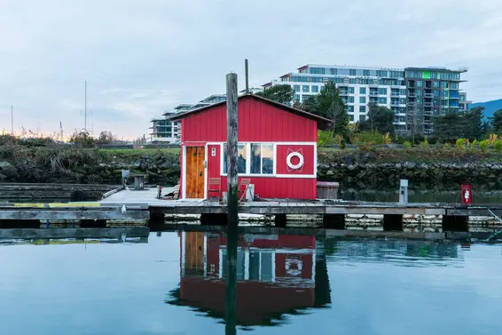 A25 415 West Esplanade, North Vancouver