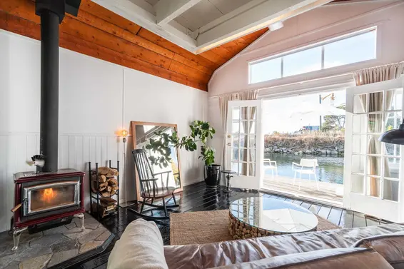 A25 415 West Esplanade, North Vancouver For Sale - image 6