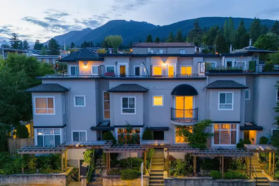 106 East 26th Street, North Vancouver