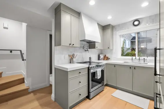 106 East 26th Street, North Vancouver For Sale - image 6