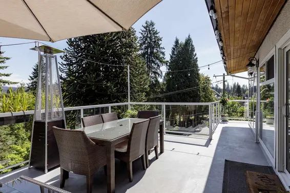 2441 Panorama Drive, North Vancouver For Sale - image 10