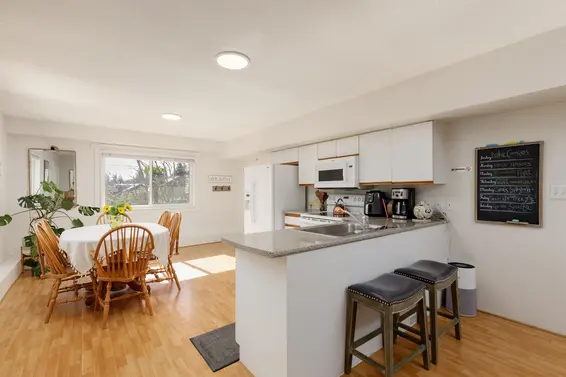 2441 Panorama Drive, North Vancouver For Sale - image 25