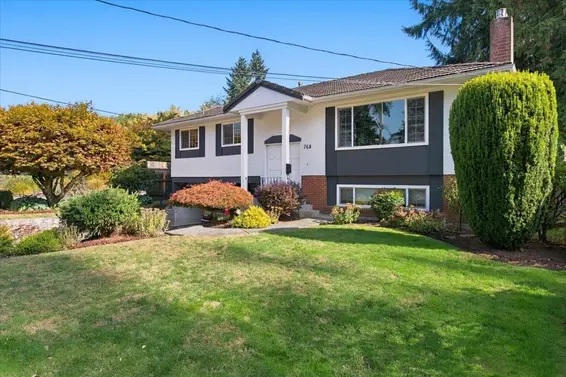 768 Browning Place, North Vancouver For Sale - image 2