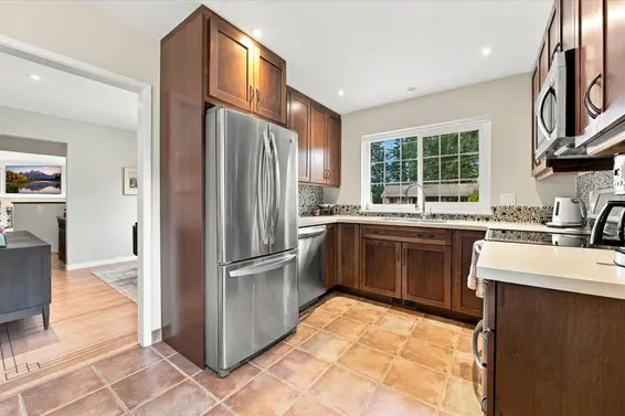 768 Browning Place, North Vancouver For Sale - image 9