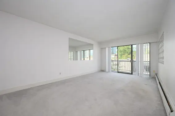 302 214 East 15th Street, North Vancouver