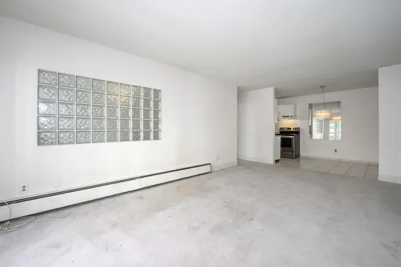 302 214 East 15th Street, North Vancouver For Sale - image 10