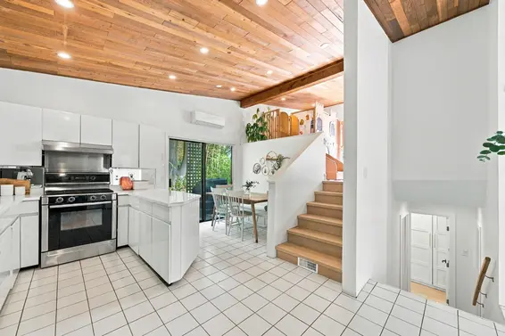 2787 Panorama Drive, North Vancouver For Sale - image 7