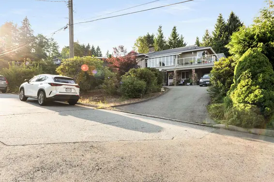 1190 East 15th Street, North Vancouver For Sale - image 37