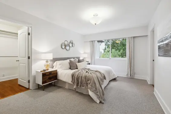 993 Chamberlain Drive, North Vancouver For Sale - image 12