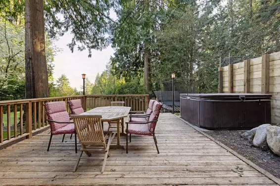 993 Chamberlain Drive, North Vancouver For Sale - image 21