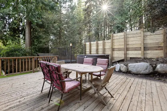 993 Chamberlain Drive, North Vancouver For Sale - image 35