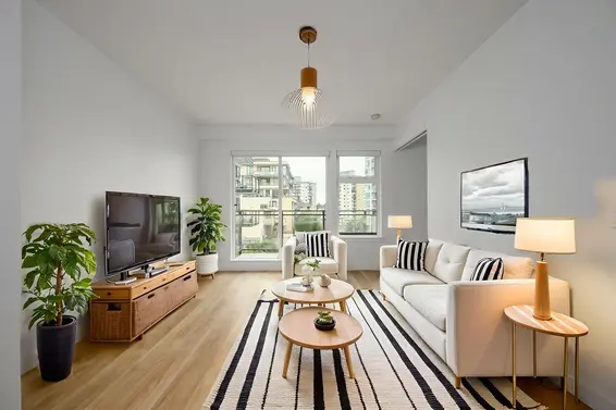 414 111 East 3rd Street, North Vancouver