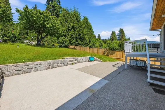 1218 Chamberlain Drive, North Vancouver For Sale - image 17