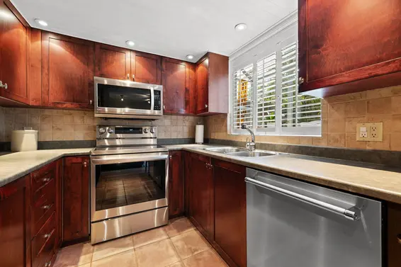 2894 Mount Seymour Parkway, North Vancouver For Sale - image 10