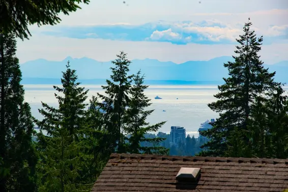 530 East Queens Road, North Vancouver For Sale - image 3