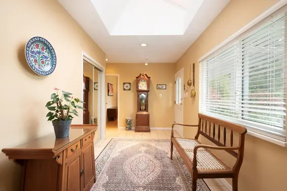 530 East Queens Road, North Vancouver For Sale - image 4